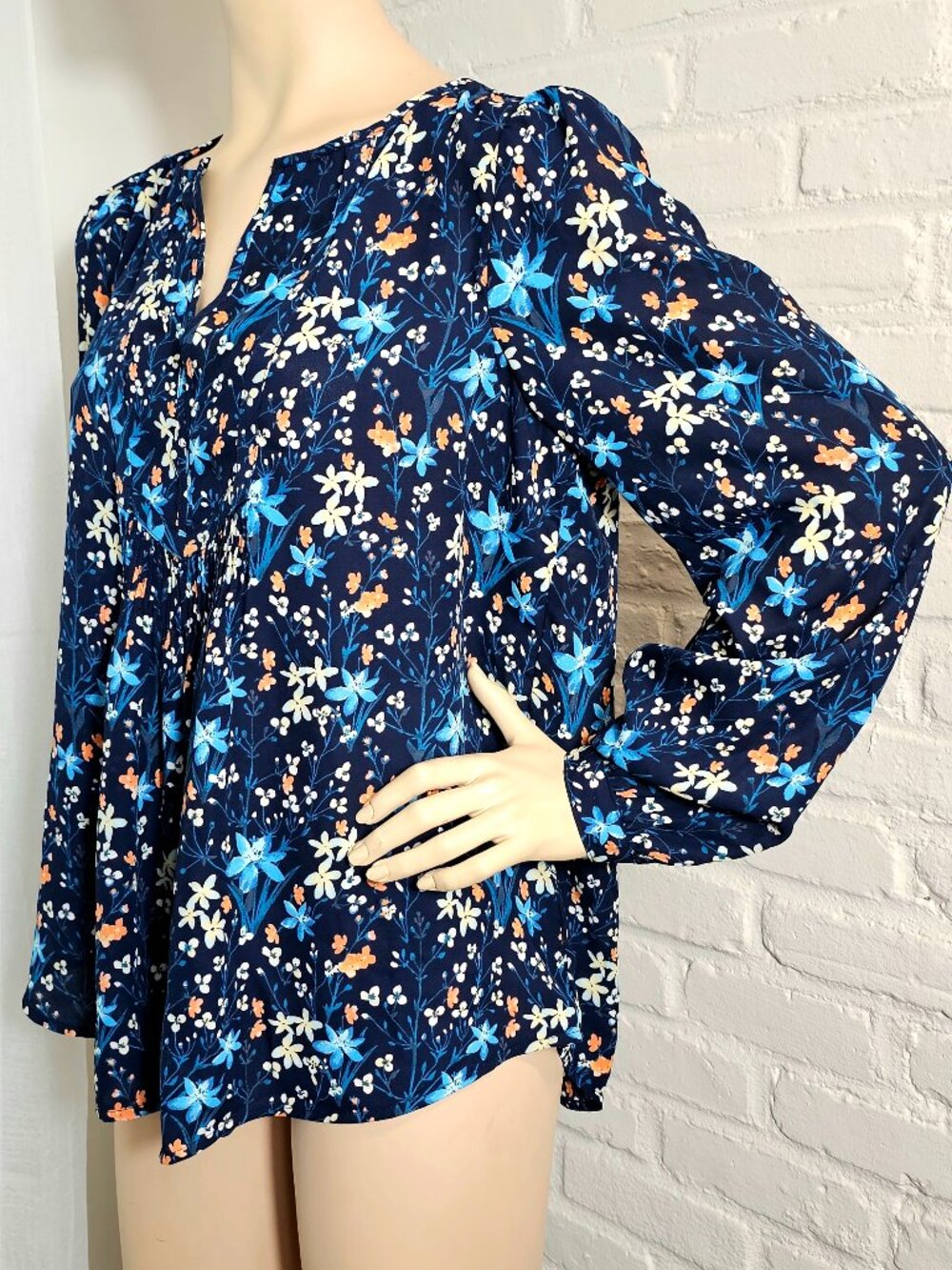 Gap Navy Floral Boho Blouse Size L NWT Long Sleeve Peplum - Picture 6 of 11